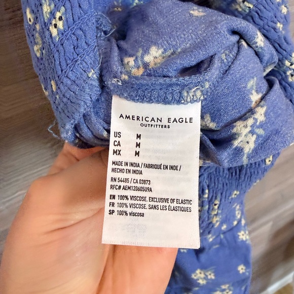 NWT American Eagle Floral Smocked Halter Jumpsuit Blue White Size M - Picture 7 of 11